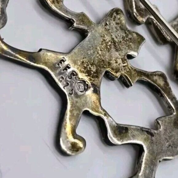 Vintage EFS Sterling Silver 925 Circle Of Kids Children Holding Hands Brooch Pin - Picture 5 of 7